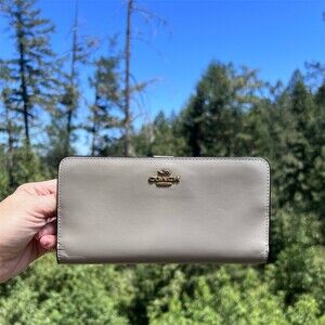 COACH Gray Smooth Leather Bifold Wallet with Gold Hardware AUTHENTIC